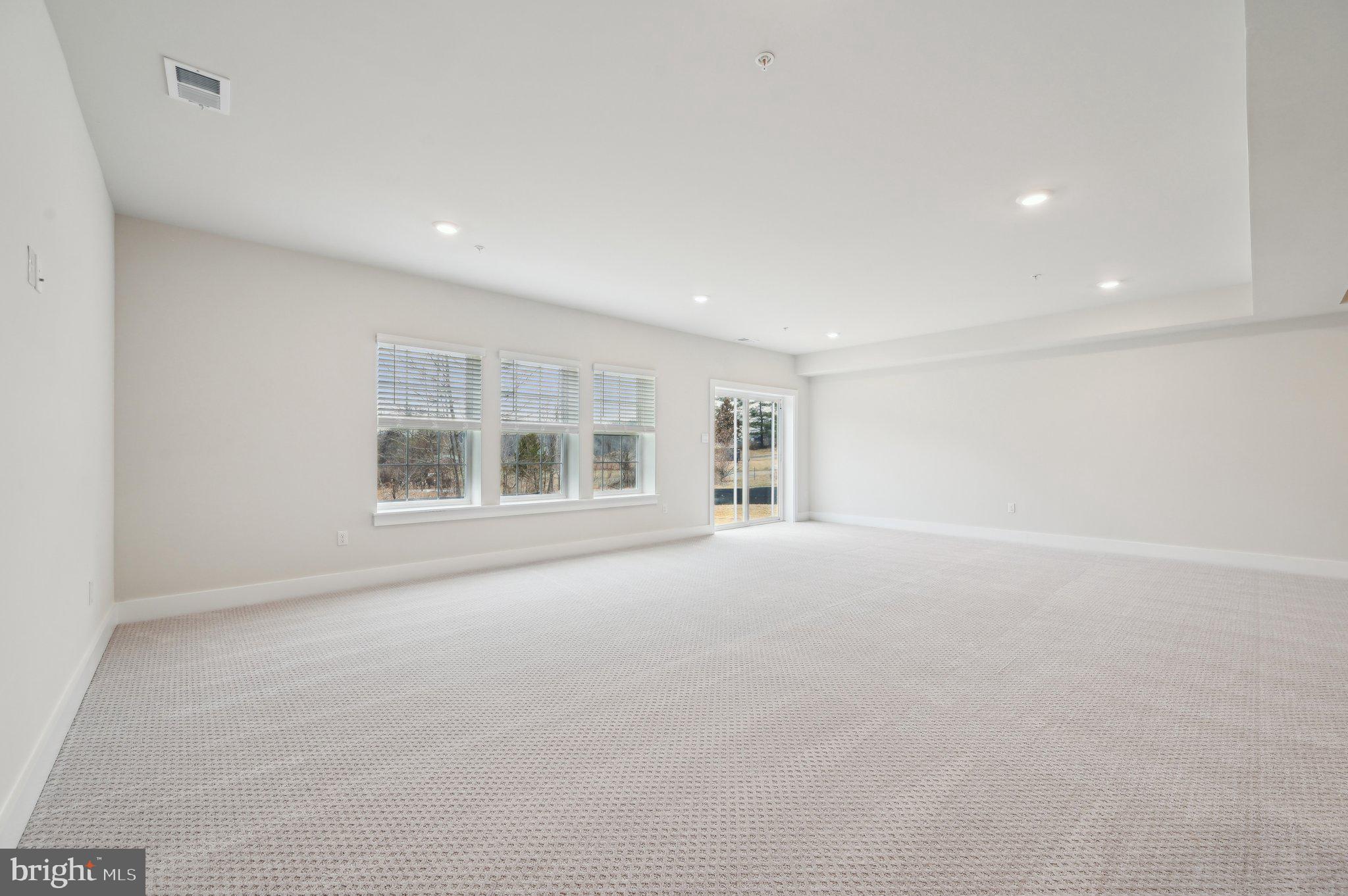 21710 Woodfield Road Gaithersburg, MD 20882 - Photo 70 of 133 Gallery Image 70