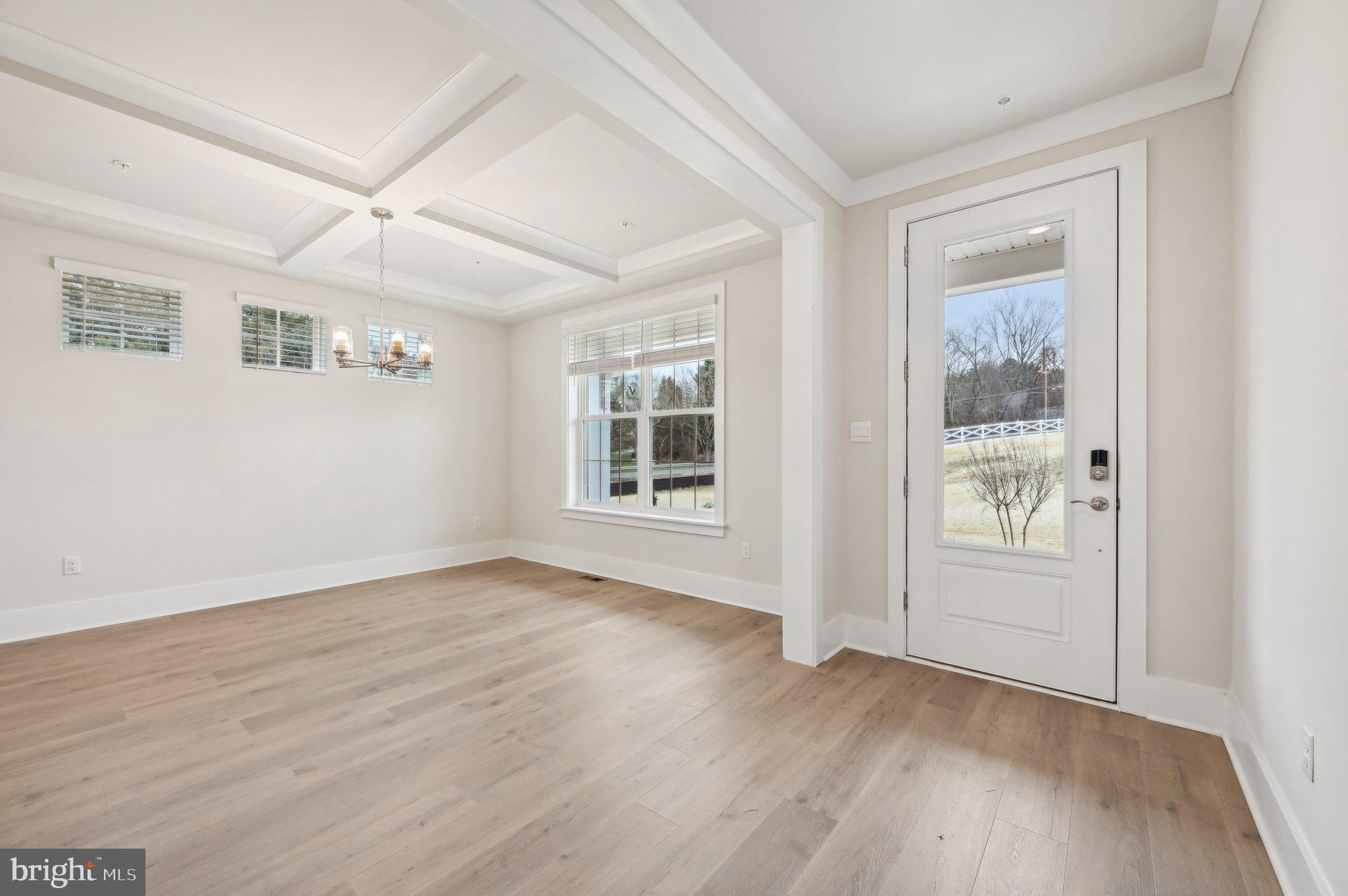 21710 Woodfield Road Gaithersburg, MD 20882 - Photo 7 of 133 Gallery Image 7
