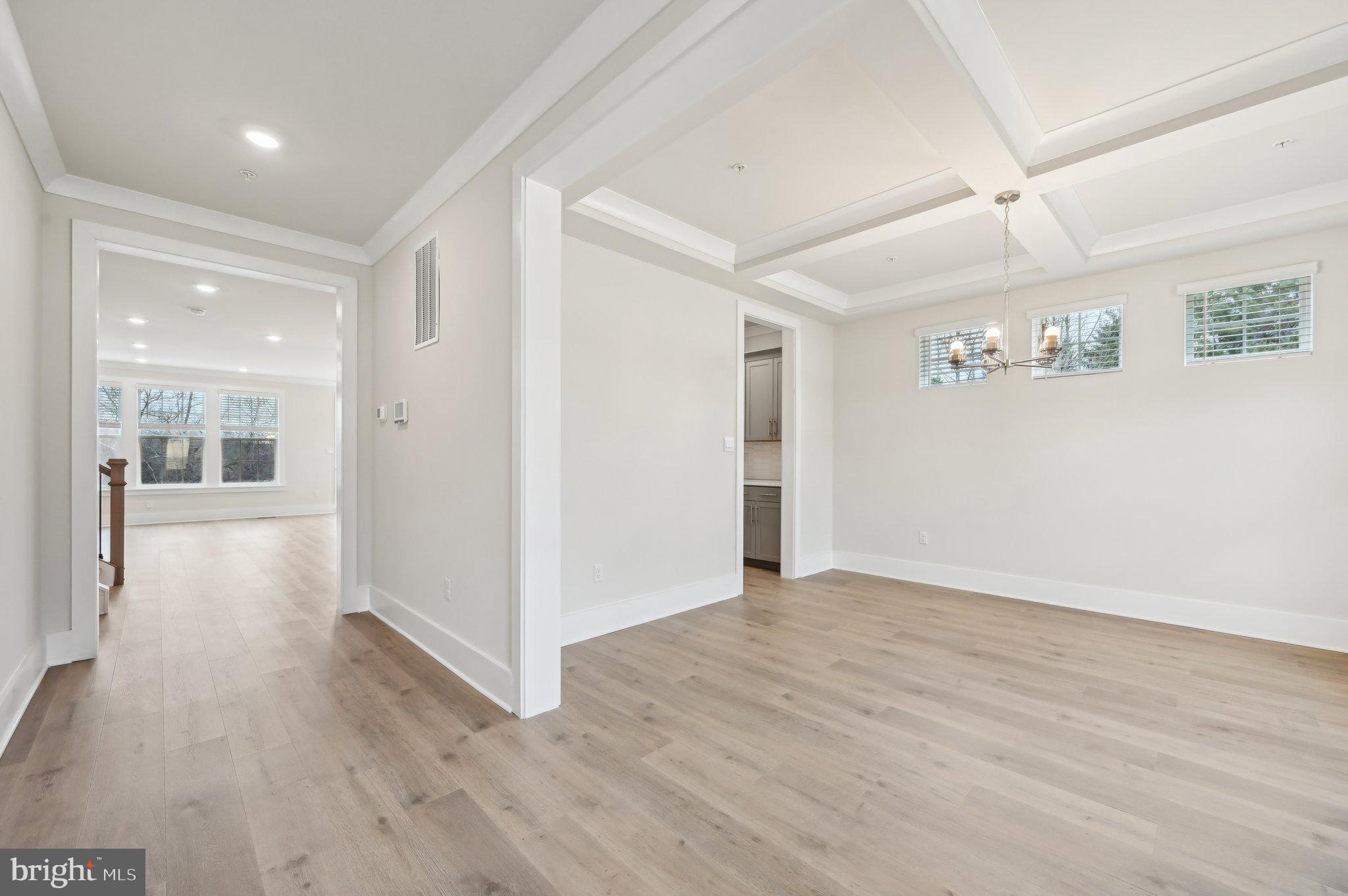 21710 Woodfield Road Gaithersburg, MD 20882 - Photo 8 of 133 Gallery Image 8
