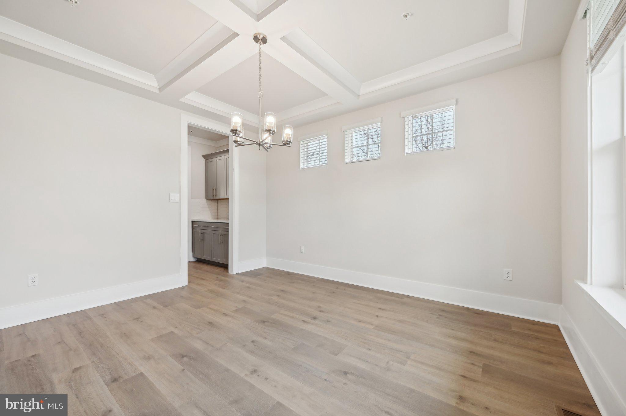 21710 Woodfield Road Gaithersburg, MD 20882 - Photo 9 of 133 Gallery Image 9