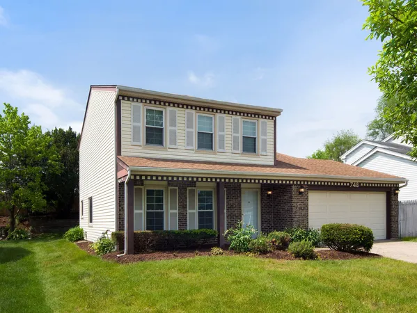 $364,000 | 748 Berwick Place, Roselle, IL 60172