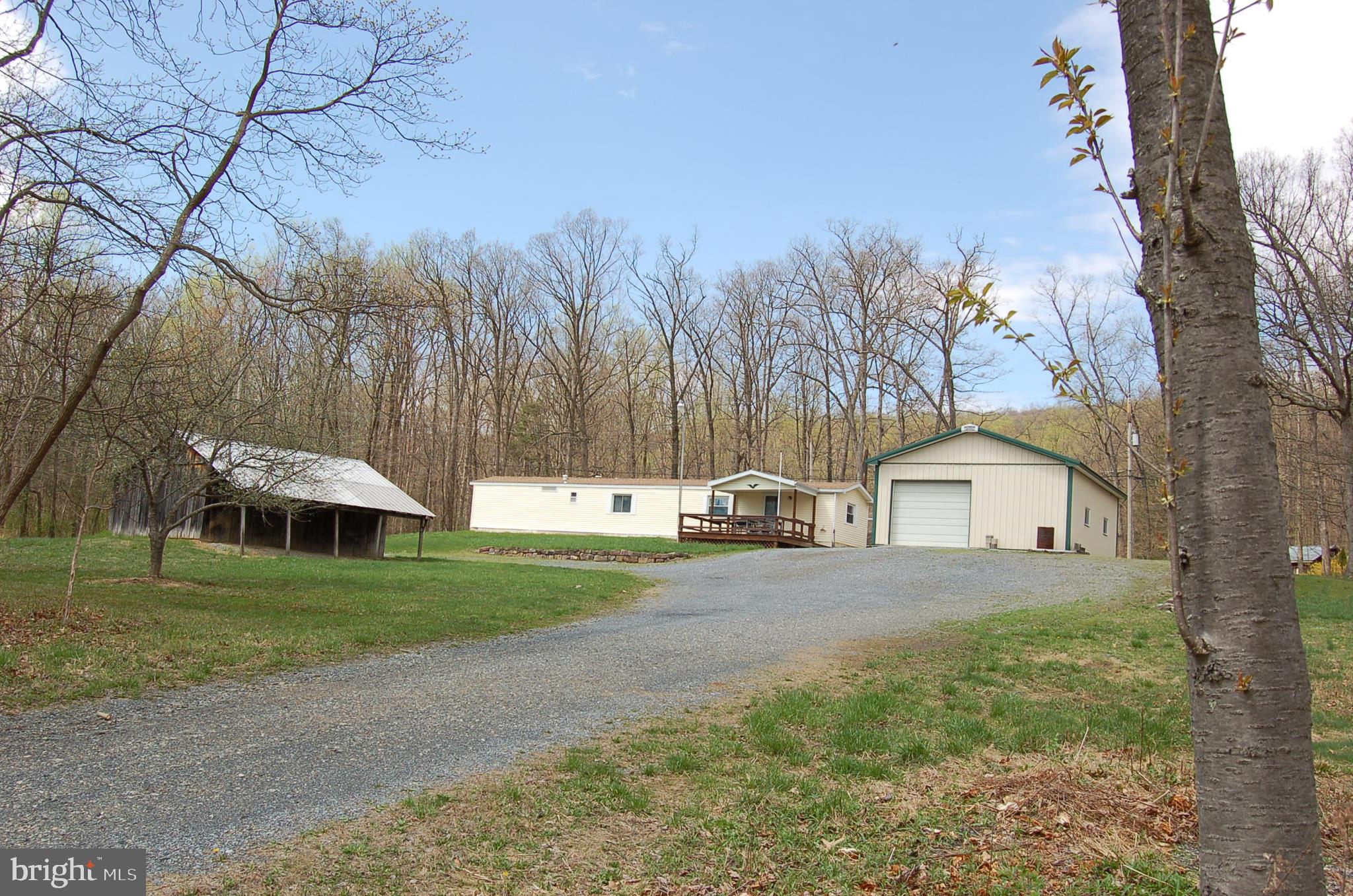 10422 Mountain Road Grantville, PA 17028 - Photo 3 of 13 Gallery Image 3