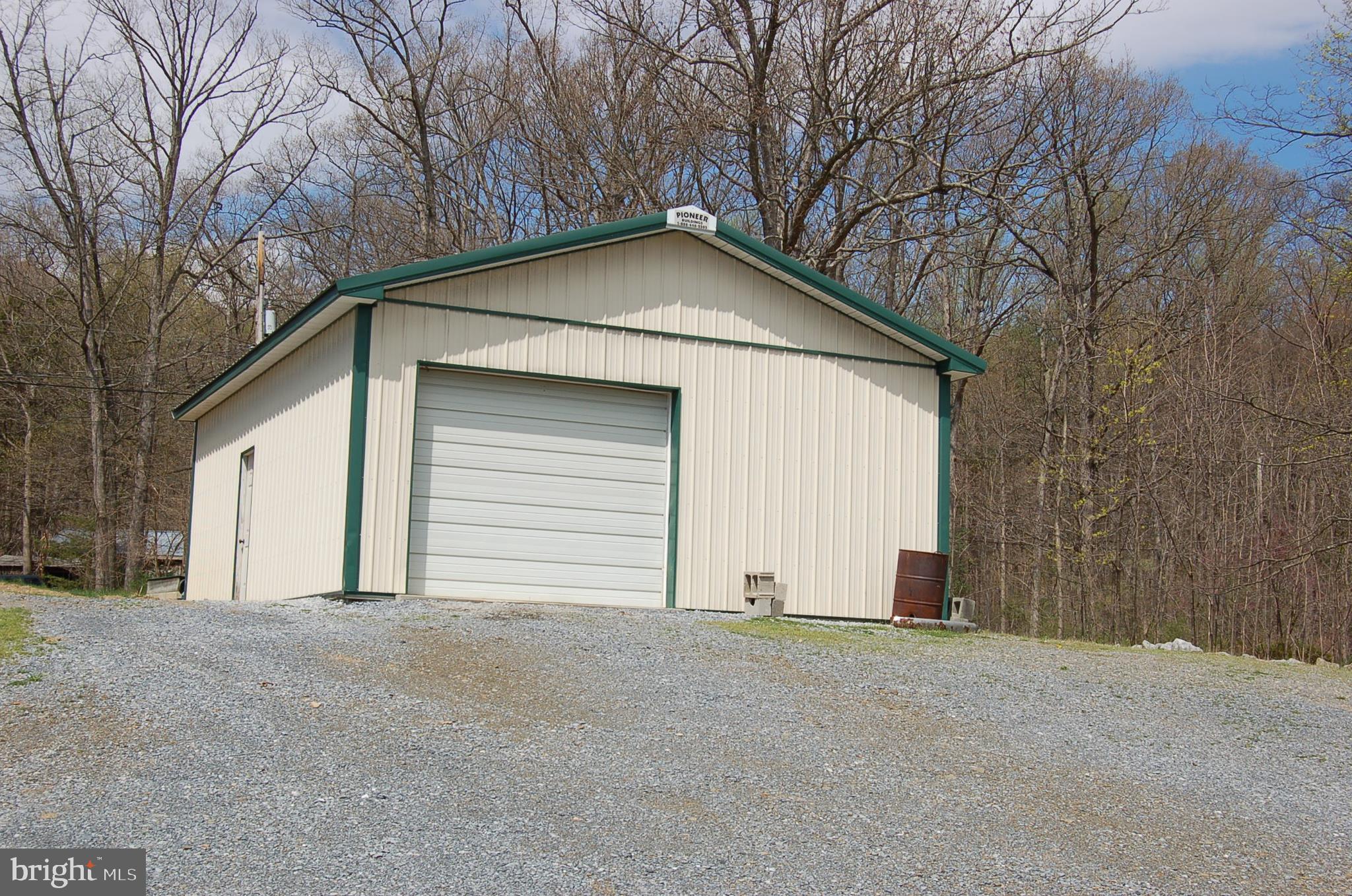 10422 Mountain Road Grantville, PA 17028 - Photo 4 of 13 Gallery Image 4