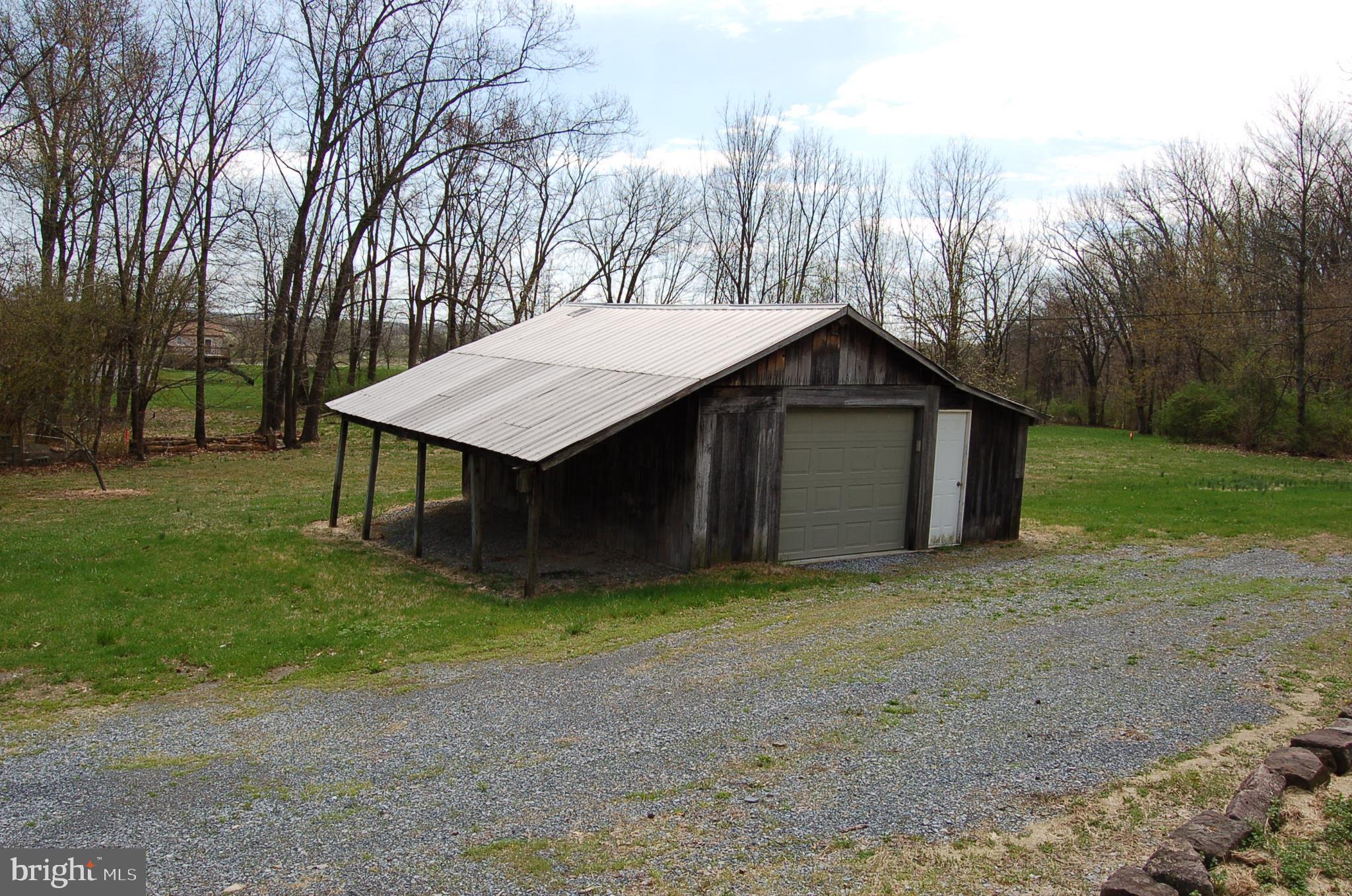 10422 Mountain Road Grantville, PA 17028 - Photo 6 of 13 Gallery Image 6