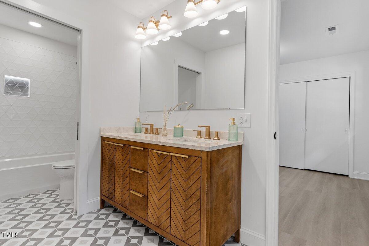 3032 Dixon Road Durham, NC 27707 - Photo 17 of 26 3032 Dixon Rd 2303394_36