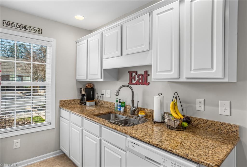 3118 Hyde Pl Circle Winston-Salem, NC 27103 - Photo 7 of 26