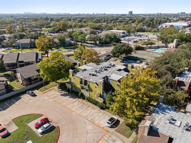 $85,555 | 9831 Walnut Street, Unit 205, Dallas, TX 75243