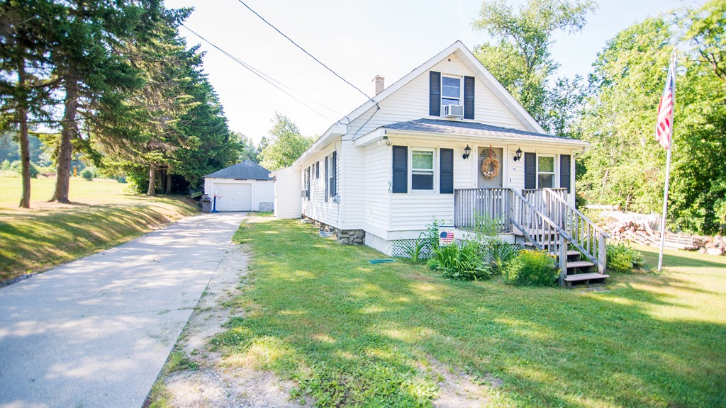 96 Federal Hill Road Oxford, MA 01540 - Photo 1 of 20 Gallery Image 1