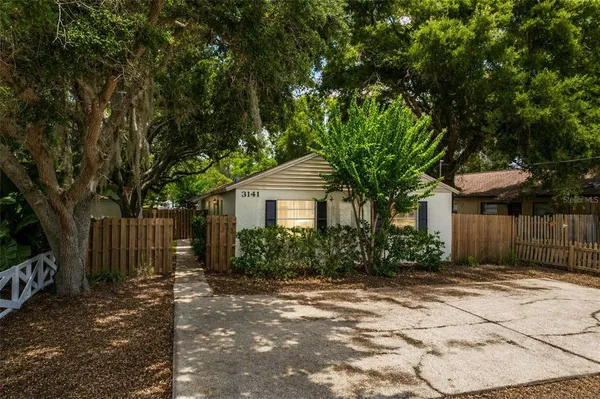 $1,950 | 3141 Huron Avenue, Unit B, Oldsmar, FL 34677