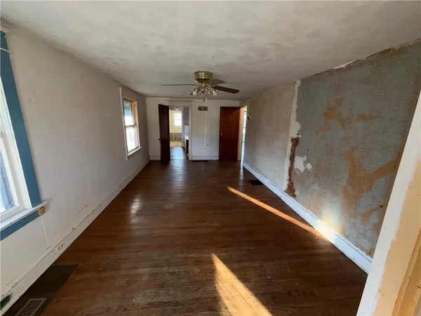 $226,900 | 4324 Cambridge Street, Kansas City, KS 66103