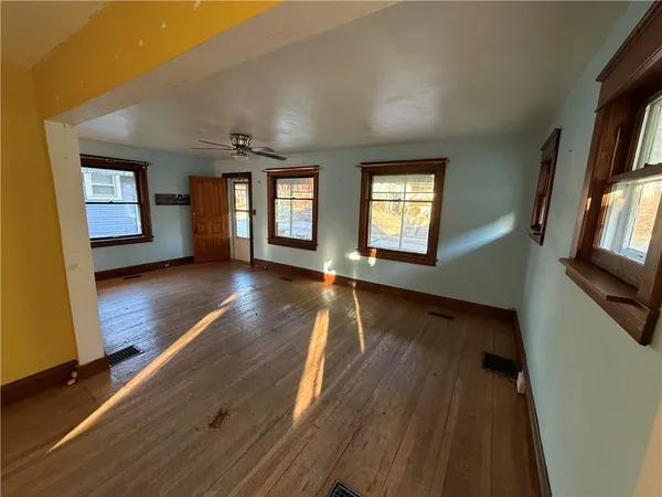 $226,900 | 4324 Cambridge Street, Kansas City, KS 66103
