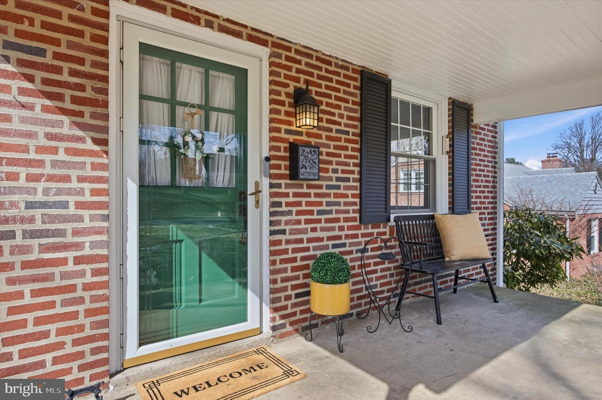 436 Kerr Lane Springfield, PA 19064 - Photo 3 of 52 a outdoor living room with furniture
