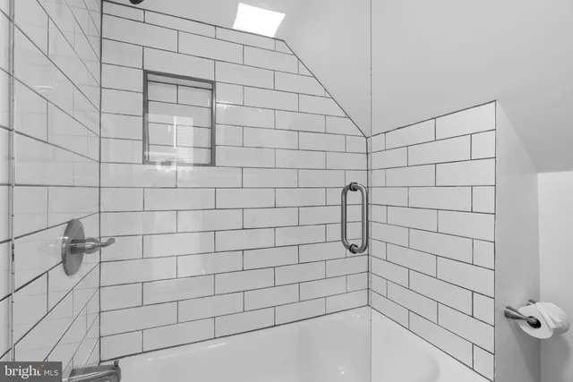 $2,900 | 715 Anderson Avenue, Rockville, MD 20850