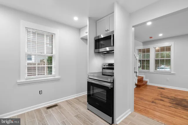 $2,900 | 715 Anderson Avenue, Rockville, MD 20850