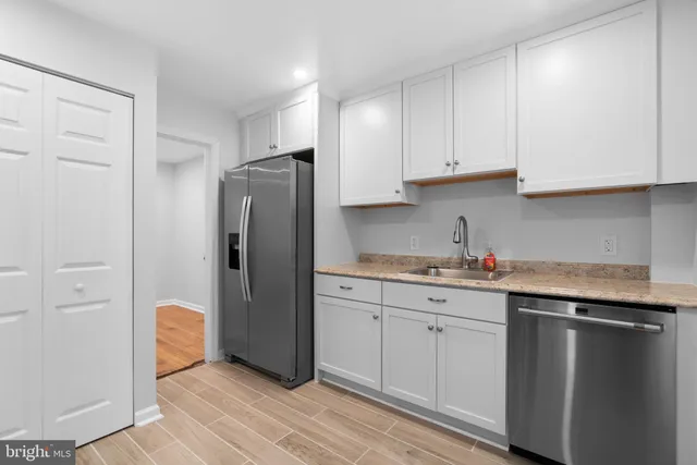 $2,900 | 715 Anderson Avenue, Rockville, MD 20850