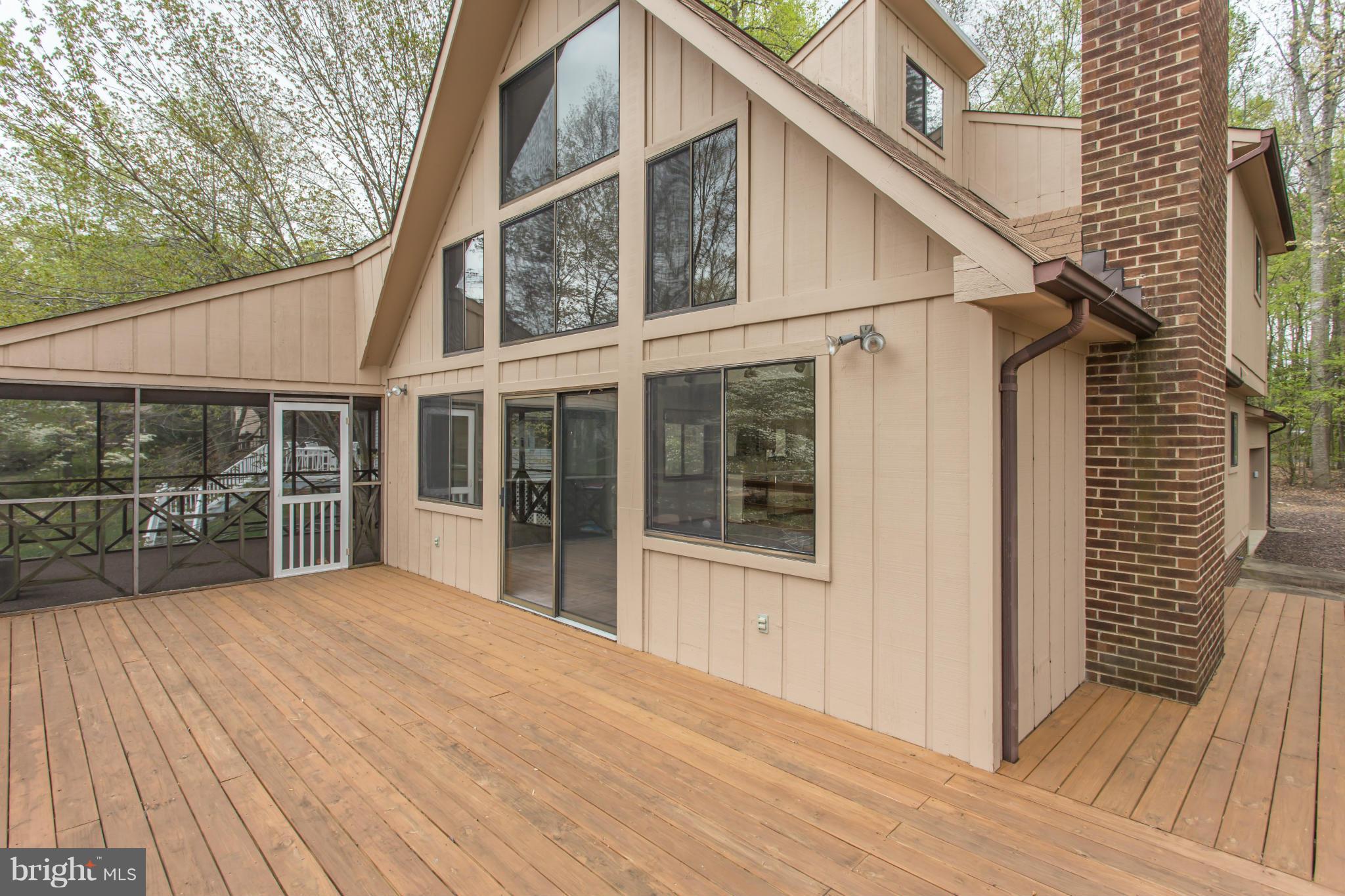 104 Pleasant Grove Road Locust Grove, VA 22508 - Photo 9 of 30 Large spacious new deck
