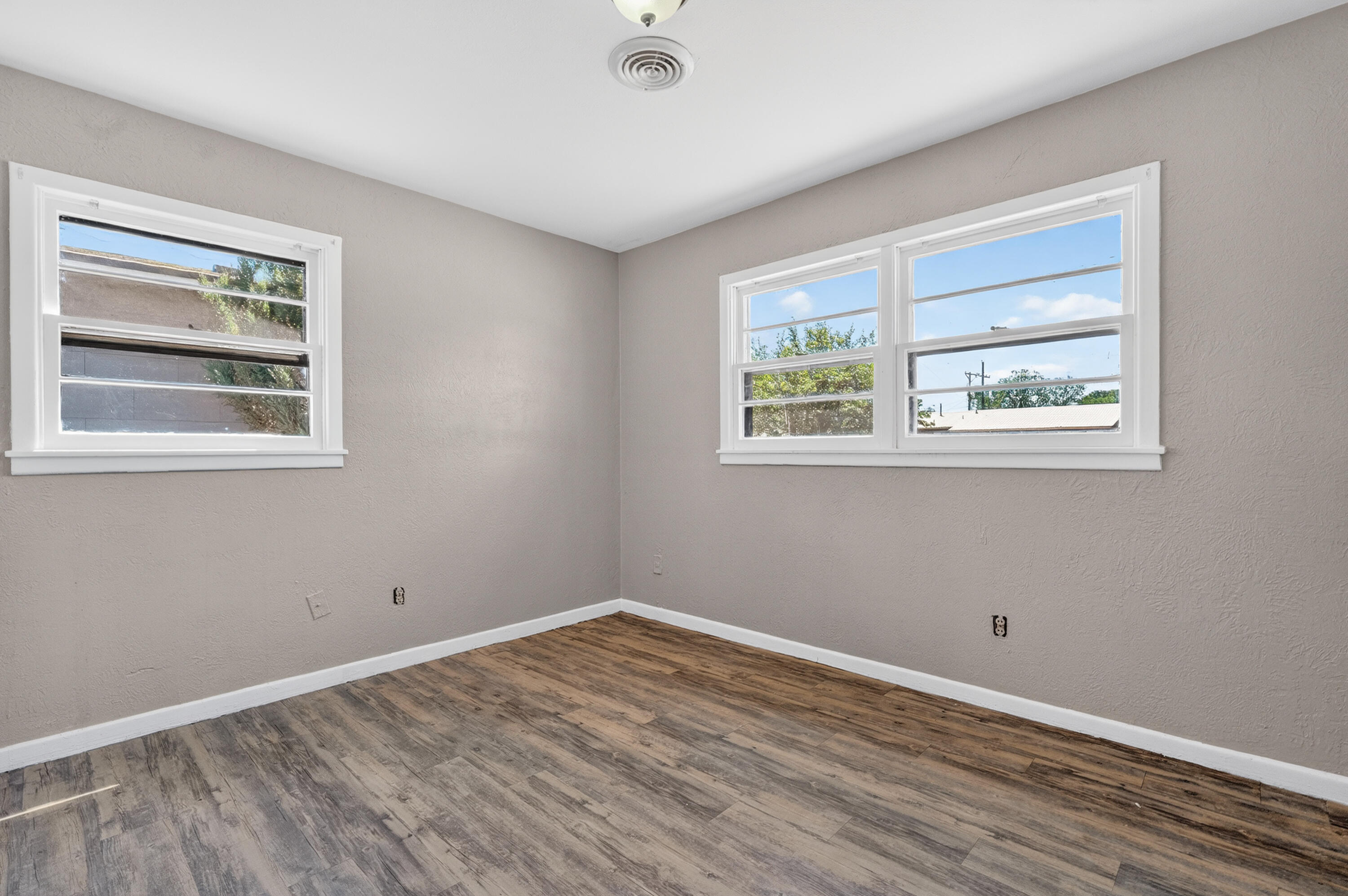 4618 43rd Street Lubbock, TX 79414 - Photo 16 of 20 DSC05955