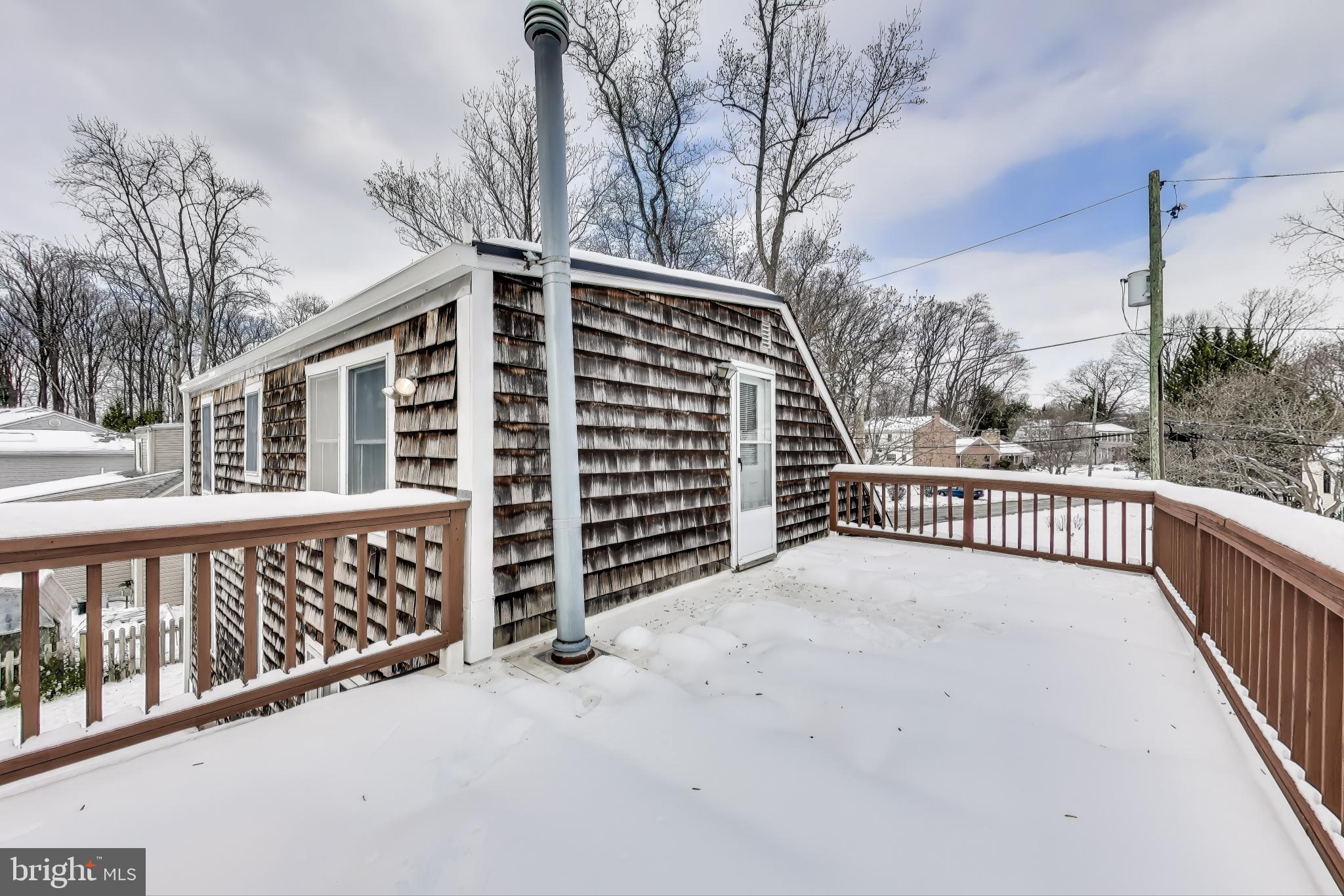 122 Calvert Road Rockville, MD 20850 - Photo 18 of 29 Gallery Image 18