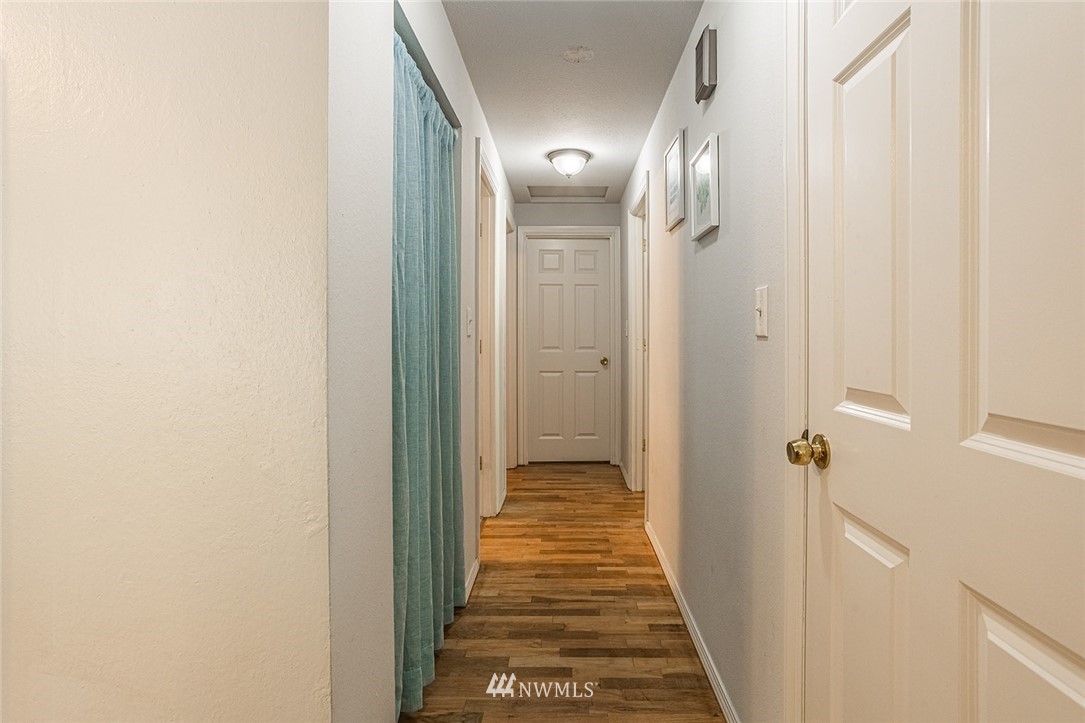 19009 101st Place Northeast Bothell, WA 98011 - Photo 16 of 40 Gallery Image 16