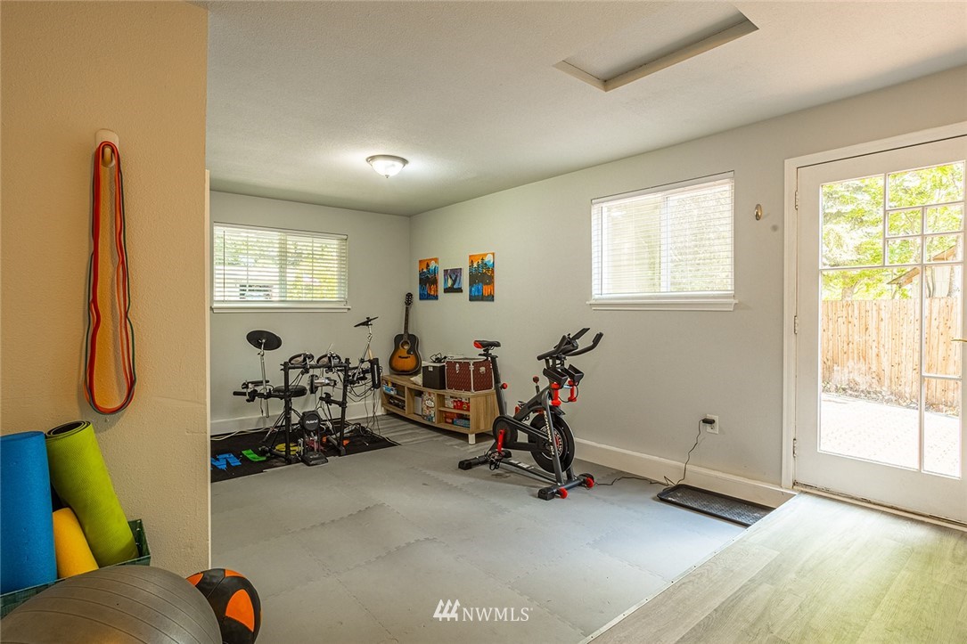 19009 101st Place Northeast Bothell, WA 98011 - Photo 22 of 40 Gallery Image 22