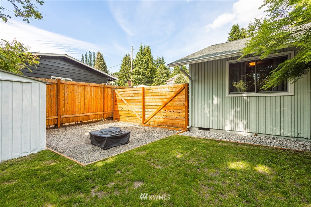 19009 101st Place Northeast Bothell, WA 98011 - Photo 33 of 40 Gallery Image 33