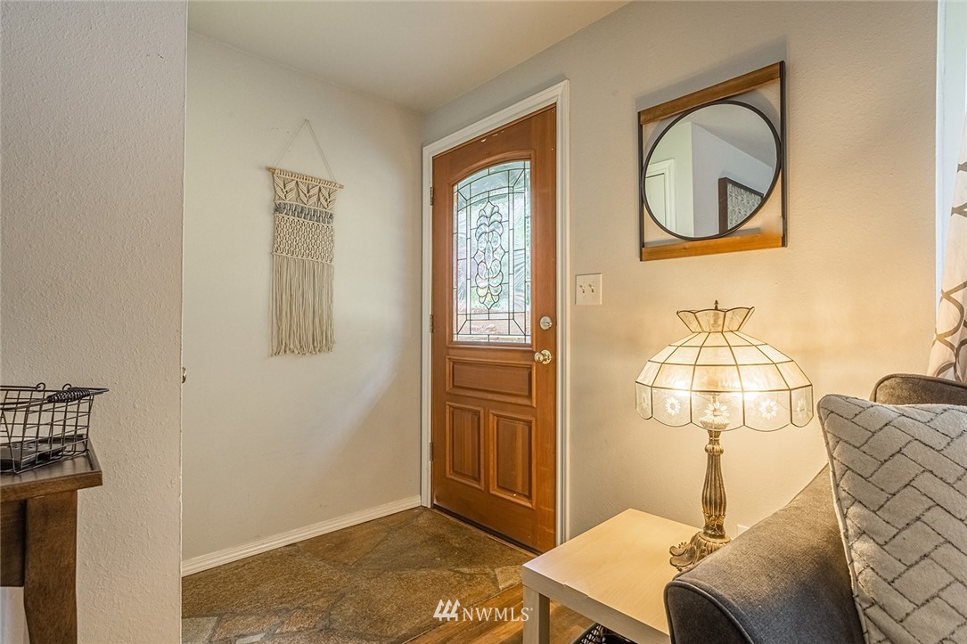 19009 101st Place Northeast Bothell, WA 98011 - Photo 6 of 40 Gallery Image 6