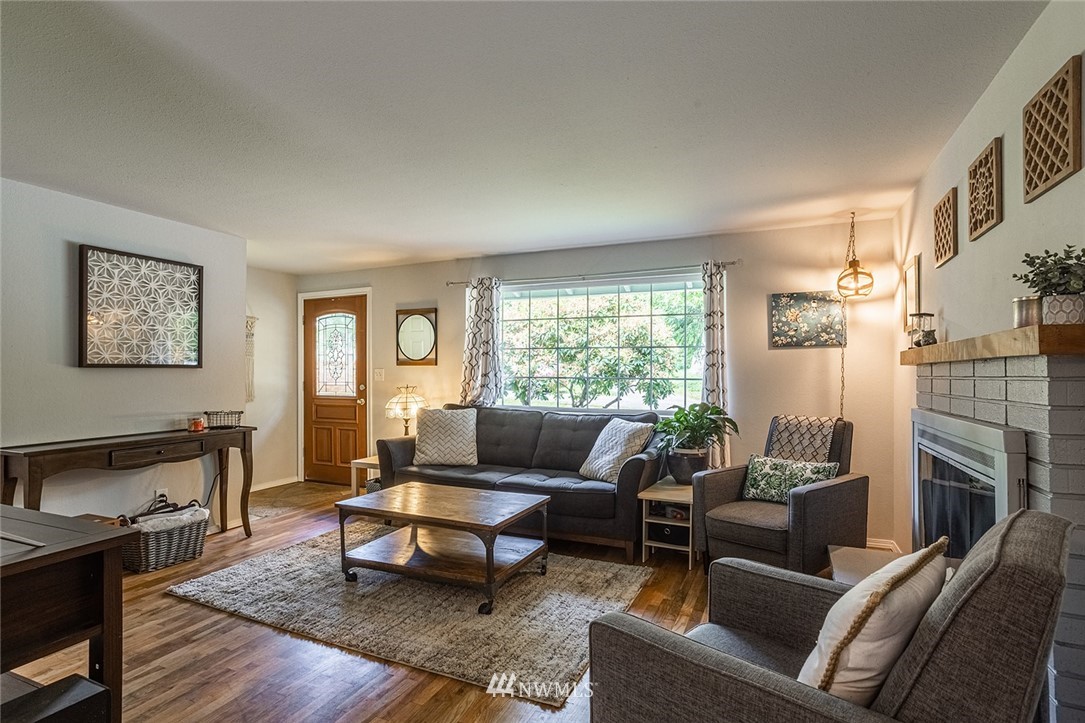 19009 101st Place Northeast Bothell, WA 98011 - Photo 10 of 40 Gallery Image 10