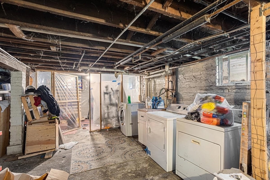 39 Myrtle Street Pawtucket, RI 02860 - Photo 42 of 42