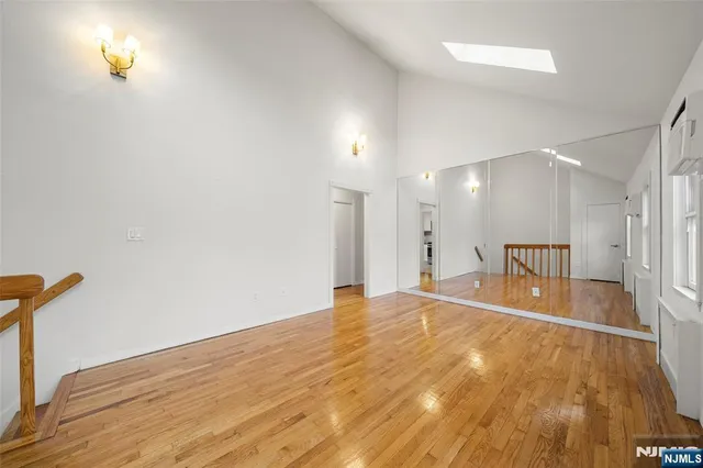 $429,000 | 620 C Grand, Leonia, NJ 07605