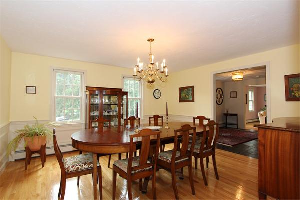 120 Plympton Road Sudbury, MA 01776 - Photo 4 of 23