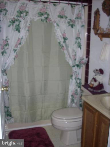 23642 Myrtle Point Road California, MD 20619 - Photo 17 of 21 Main Floor Full Bath # 3