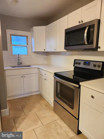 $1,700 | 459 Via Cascata Drive, Clementon, NJ 08021