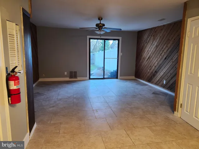 $1,700 | 459 Via Cascata Drive, Clementon, NJ 08021