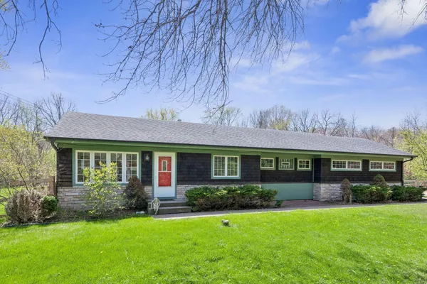$525,000 | 4185 County Road 6, Orono, MN 55356