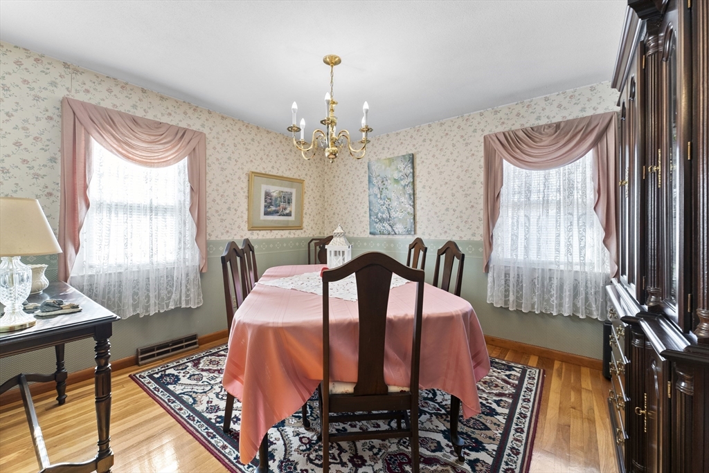 252 Mallowhill Road Springfield, MA 01129 - Photo 14 of 38