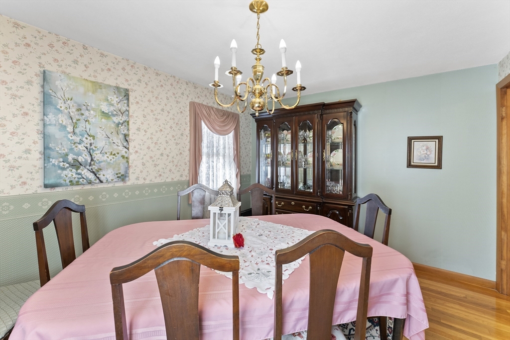 252 Mallowhill Road Springfield, MA 01129 - Photo 16 of 38