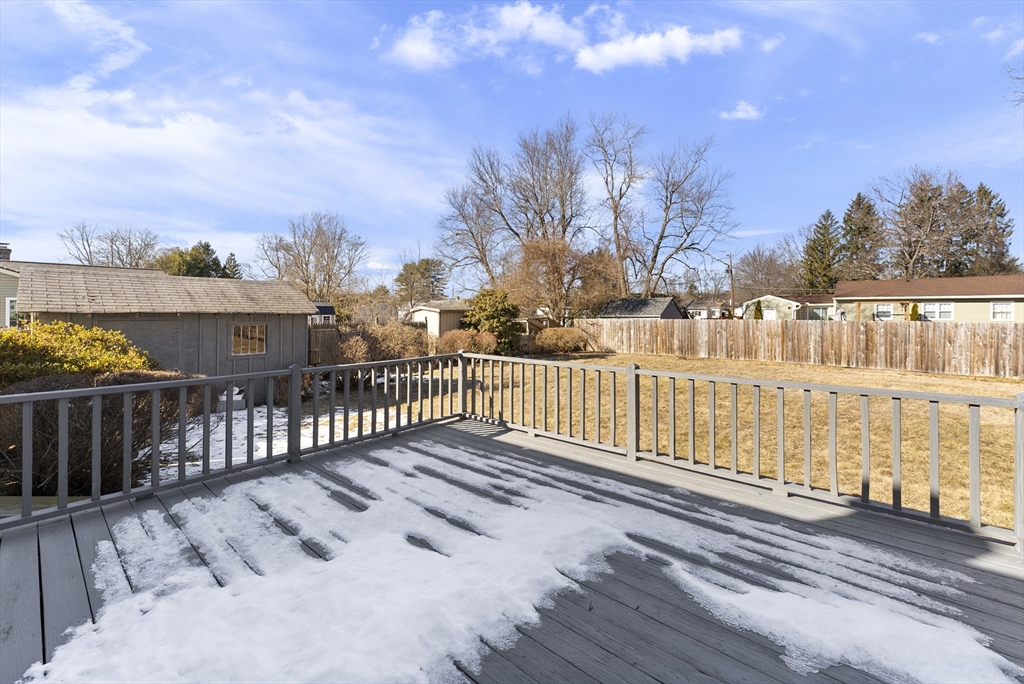 252 Mallowhill Road Springfield, MA 01129 - Photo 31 of 38