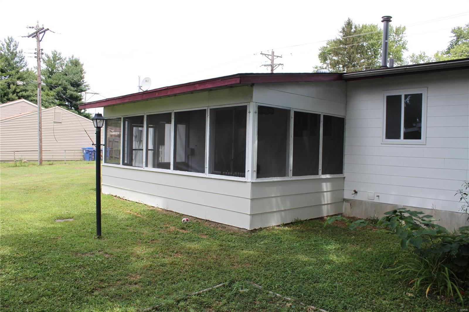 1570 Mullanphy Road Florissant, MO 63031 - Photo 3 of 20 Gallery Image 3