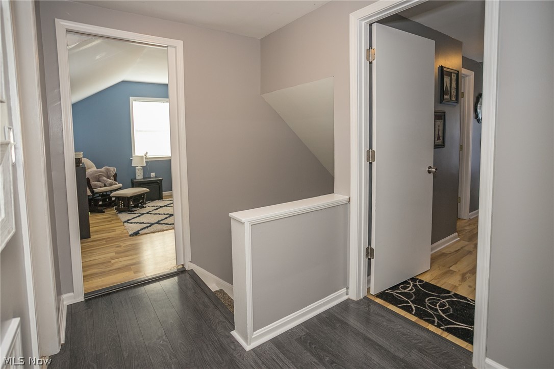 6487 Kerneywood Road Parma, OH 44129 - Photo 22 of 34 Upstairs hallway