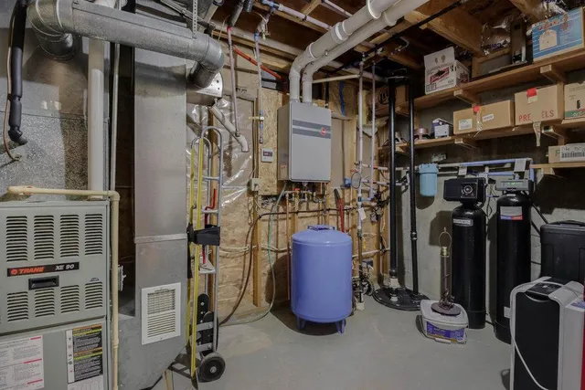 $447,500 | 1952 16 1/2 Avenue, Cameron, WI 54822