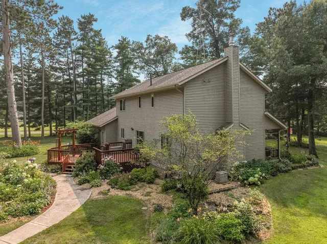 $444,900 | 1952 16 1/2 Avenue, Cameron, WI 54822