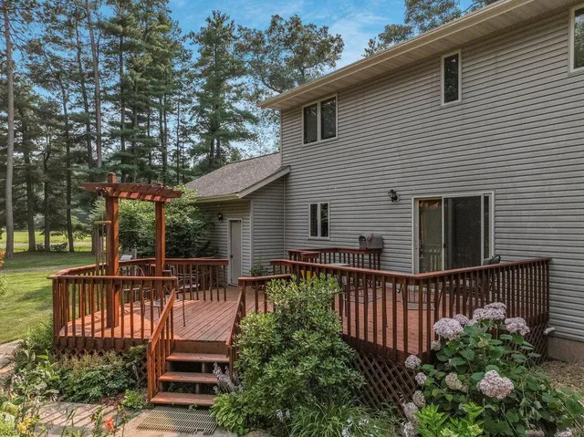 $444,900 | 1952 16 1/2 Avenue, Cameron, WI 54822