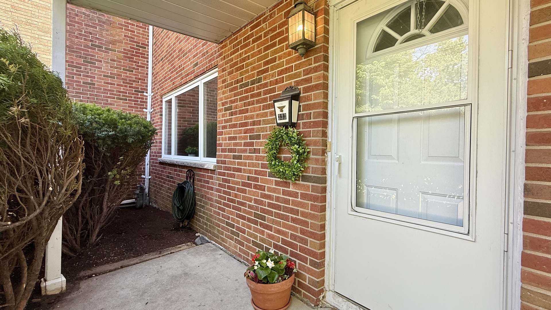 333 Cherry Valley Road Vernon Hills, IL 60061 - Photo 2 of 41