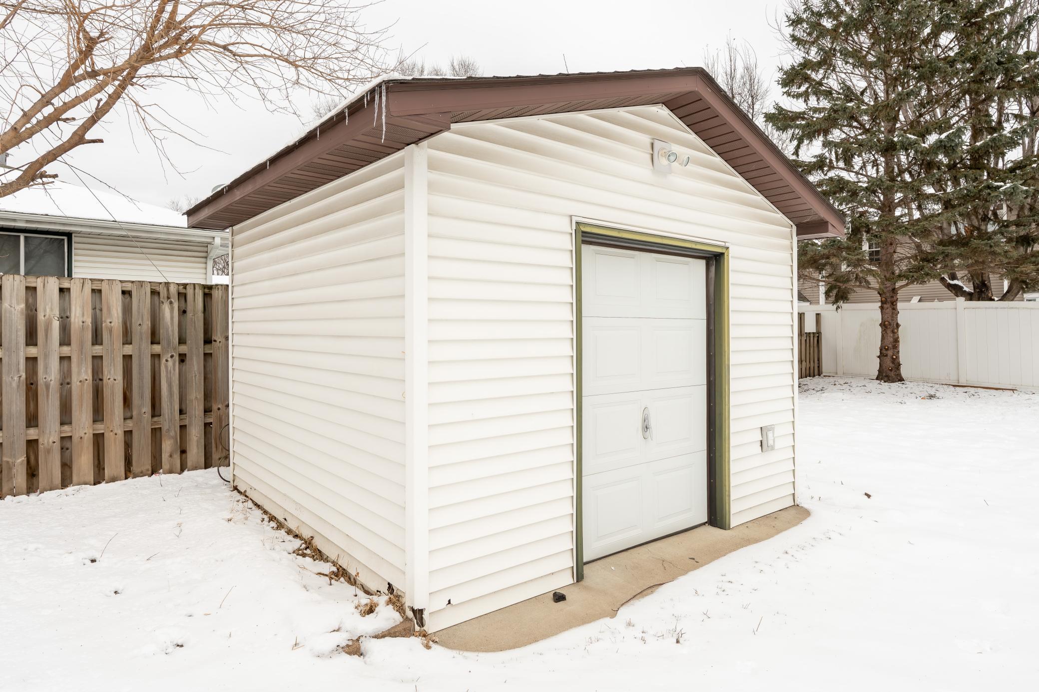 4121 Northeast 2nd Street Columbia Heights, MN 55421 - Photo 52 of 56