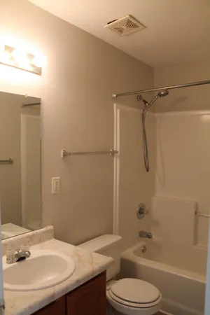 $850 | 940 Kingsbury Drive, Unit B, Clarksville, TN 37040