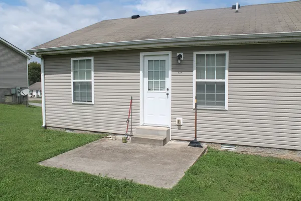 $850 | 940 Kingsbury Drive, Unit B, Clarksville, TN 37040