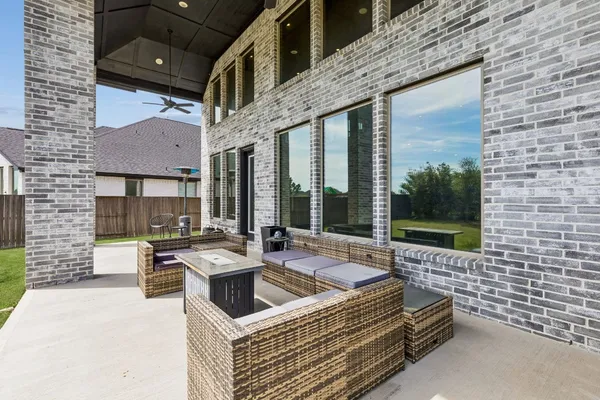 $764,900 | 6903 Shoreline Vw Drive, Katy, TX 77493