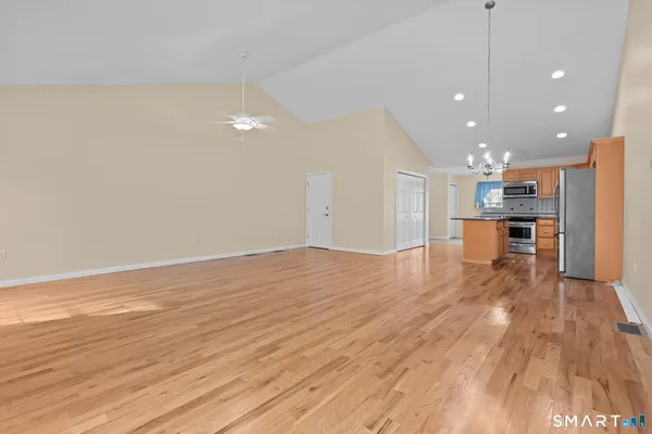 $415,000 | 22 Commonway Drive, Unit 22, Brooklyn, CT 06234