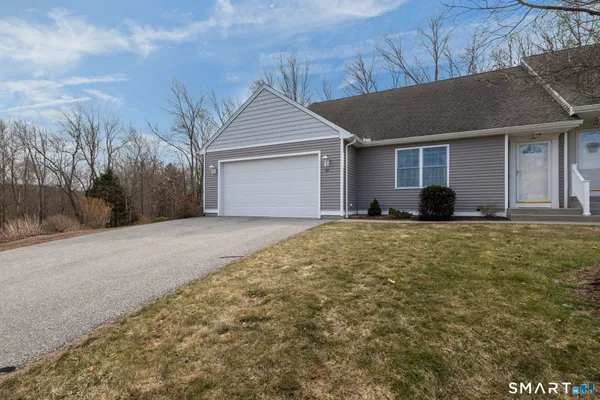 $415,000 | 22 Commonway Drive, Unit 22, Brooklyn, CT 06234