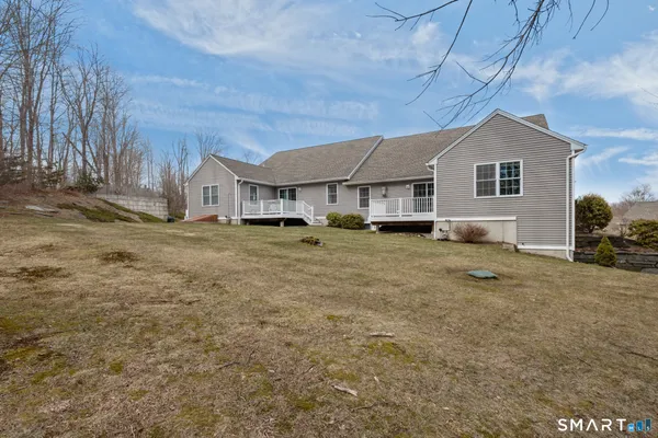 $415,000 | 22 Commonway Drive, Unit 22, Brooklyn, CT 06234
